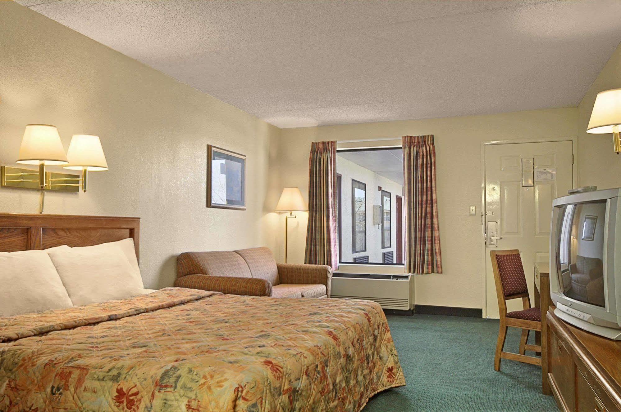 Days Inn By Wyndham Apple Valley Pigeon Forge/Sevierville Habitación foto